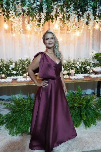 Vestido de festa Marsala 150 reais