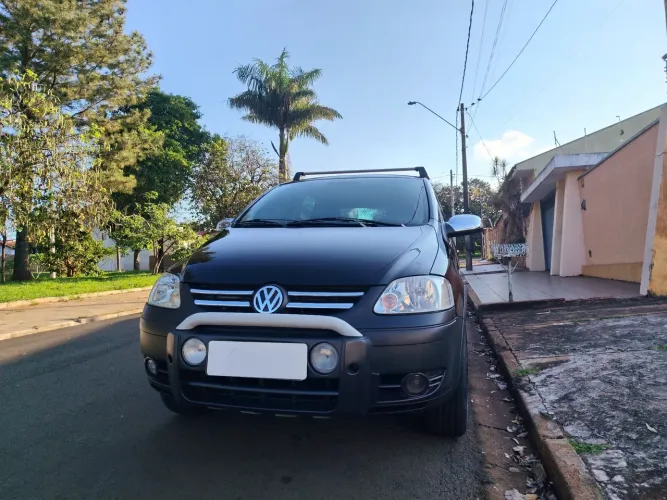 Volkswagen Crossfox 1.6 MI Total Flex 8V 5P 2005