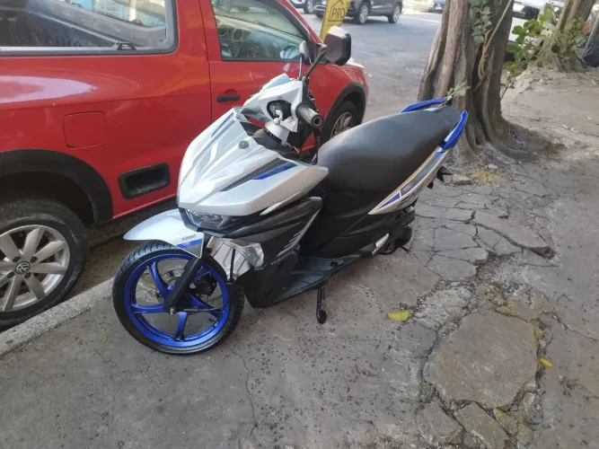 Yamaha neo 125cc 2021 c/ 30mil kms consevada