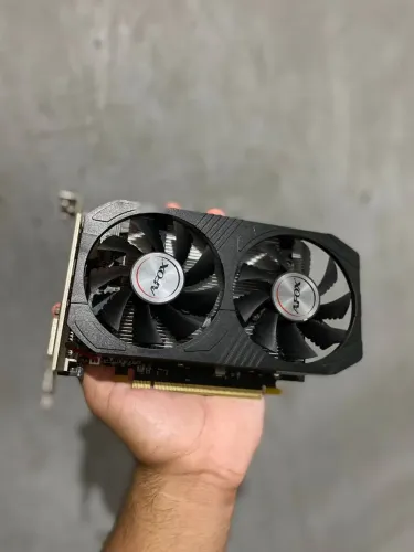 Placa de Vídeo RX 550 AFOX - Com Defeito (Para Conserto ou Peças)