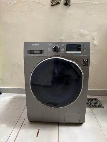 Lava e Seca Samsung EcoBubble 10,2kg COM DEFEITO