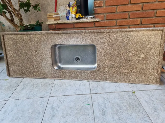 Pia cozinha granito 1.80 usada