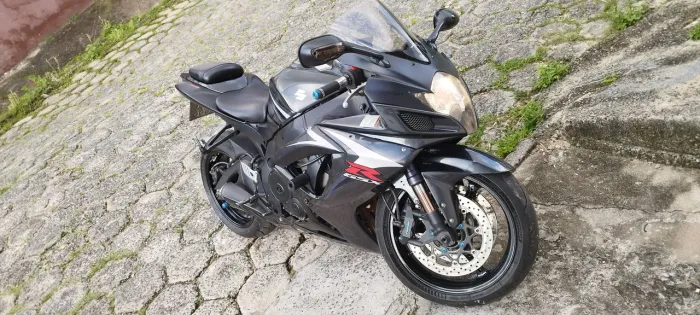 Vendo moto Suzuki srad 750 Filé