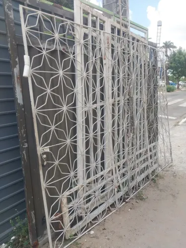 Portão três bandas 2,60 x 2,10