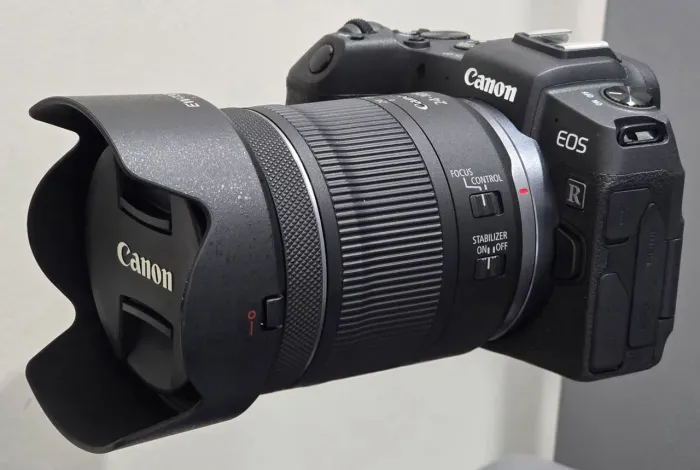 Câmera Canon EOS RP