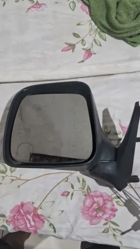 Vendo um par de retrovisor com controle da fiorino 2011 por 180 em ótimo aceito trocas