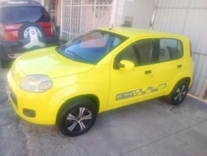 Fiat Uno Vivace/rua 1.0 EVO Fire Flex 8V 5P 2011