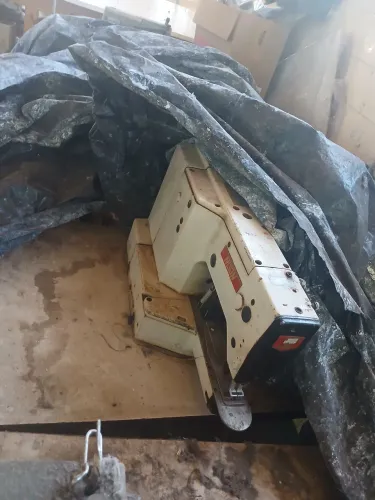 Máquinas costuras usadas