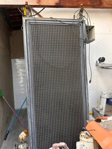  Estou doando essa Placa de led, precisando trocar a fiação!! 