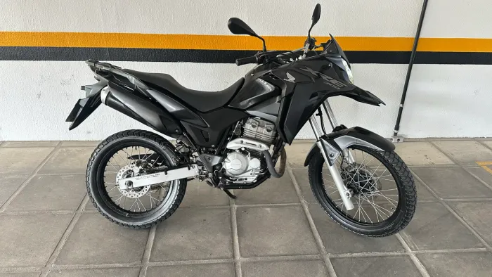 XRE 300 2020