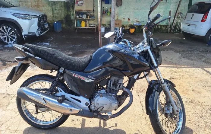 VENDO MOTO HONDA CG 150 FAN ESDI