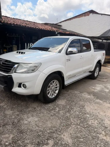 Toyota Hilux CD SRV D4-d 4X4 3.0 TDI Diesel AUT 2015