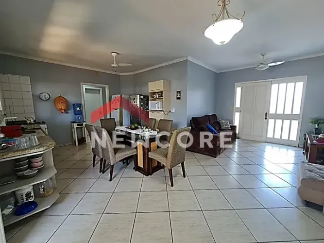 Casa em Rua Carlos Gomes - Harmonia - Canoas/RS