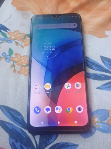 Moto E7 plus 64 gigas