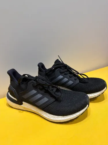 Tênis Adidas Ultraboost - Tam: 35/36