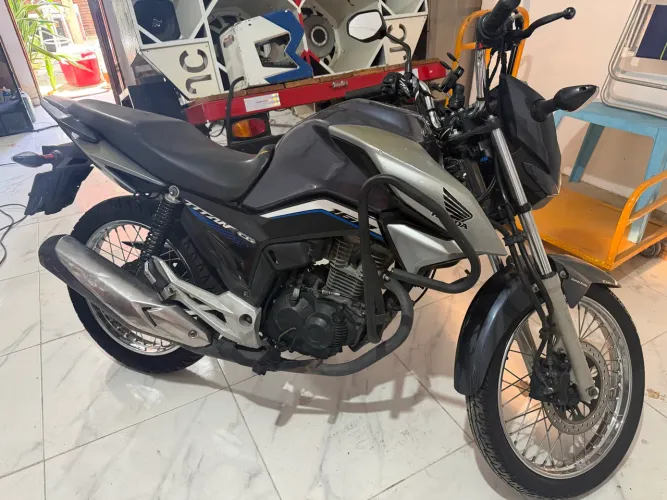 VENDO TITAN 