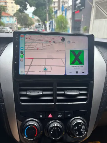 Multimidia + Moldura Yaris Toyota