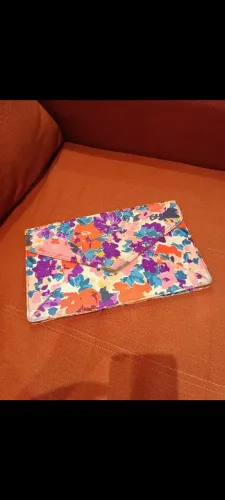 Bolsa Clutch Forever 21