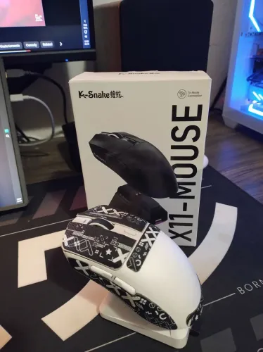 Mouse K-Snake X11 Tri-mode com dock de carregamento Magnético