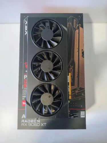 Placa de vídeo XFX Swift Radeon RX 9060 XT OC Triple Fan Gaming Edition 16 GB