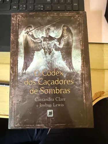 Livro - O codex dos Cacadores de Sombras - Cassandra Clare