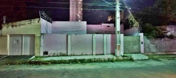 Terreno à venda, 288 m² por R$ 350.000,00 - Petrópolis - Natal/RN