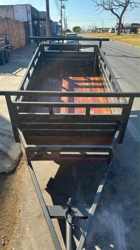 Carretinha, carreta padrão, reboque e  utilitário 
