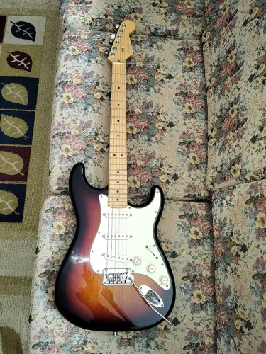 Guitarra fender stratocaster luxe americana
