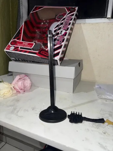 Suporte monster high g1