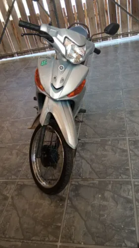 Moto Crypton