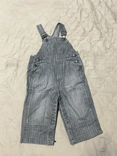 Jardineira Jeans