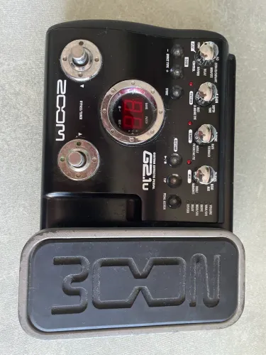 Pedaleira Zoom G2 1U