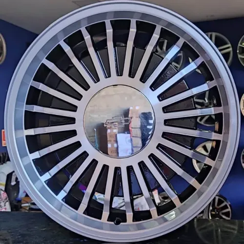 Rodas Ralinho aro 17 4x100 (Novas) + 195/40R17 Forceland (Semi-novos) - R$ 4.690,00