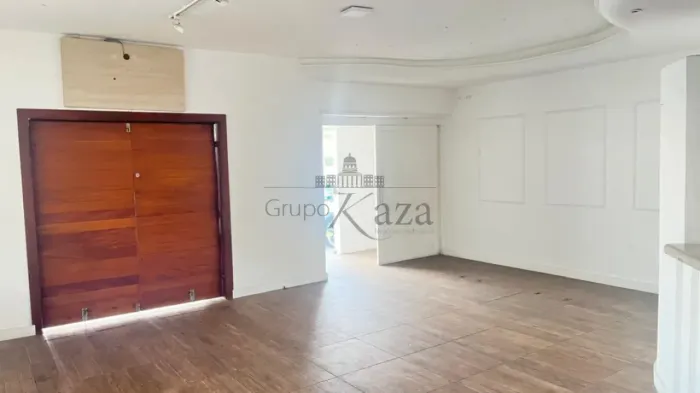 Ponto Comercial - Jardim São Dimas - 196m² Estuda permuta