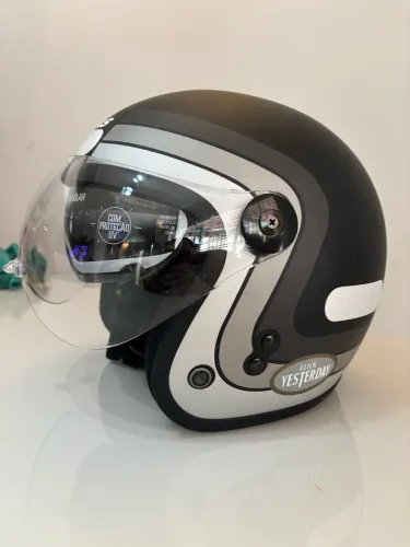 Capacete