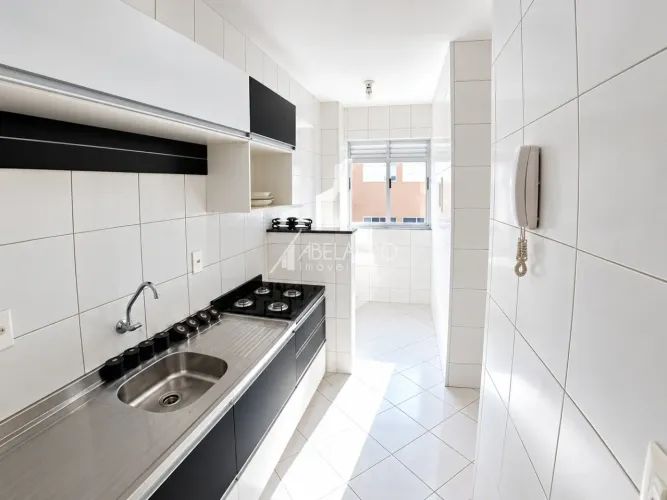 Apartamento semimobiliado com um dormitório - Bairro Vila Nova