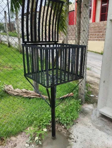 Lixeira quadrada 50 por 50 com tampa de calçada com entrega e instalação em toda Manaus
