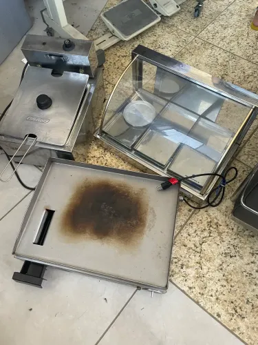 Fritadeira, estufa 3 bandeijas e chapa semi industrial