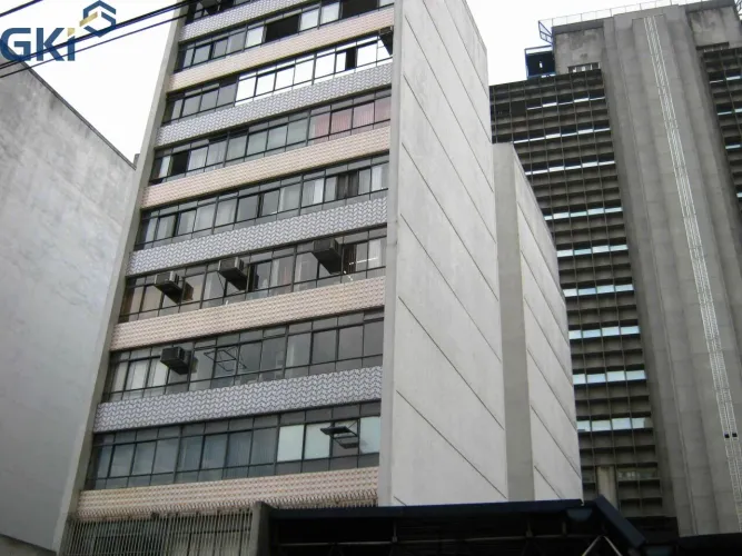 Sala/banheiro 32m² Metrô República