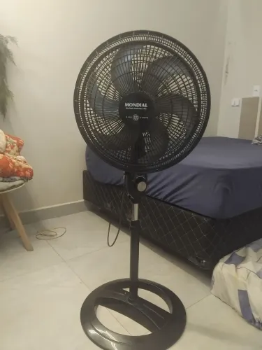 Ventilador de pé
