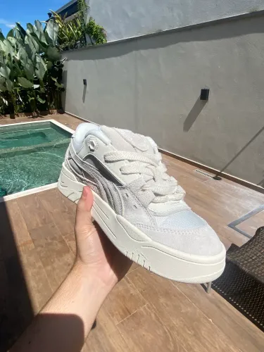 Tenis skate branco e cinza Puma 180