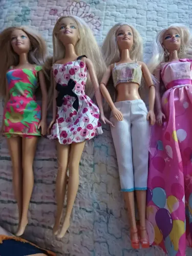 Lote de barbies. Sem defeito .