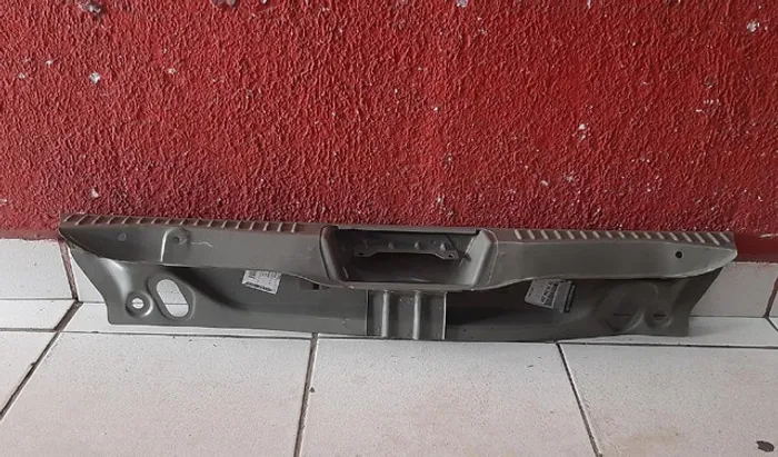 Painel traseiro Sandero 2015/