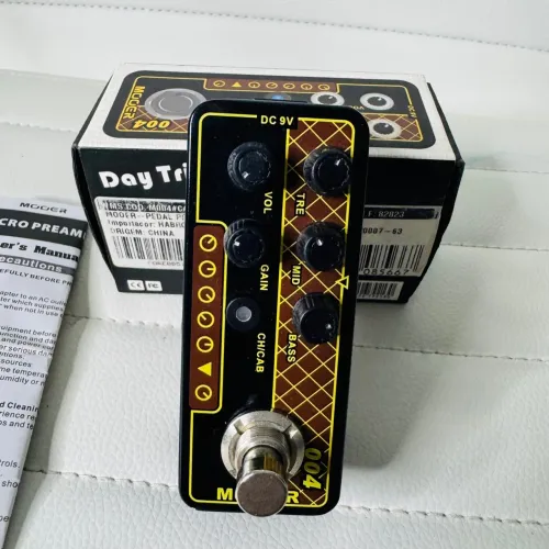 Pedal Pre Amp Mooer 004 Day Tripper