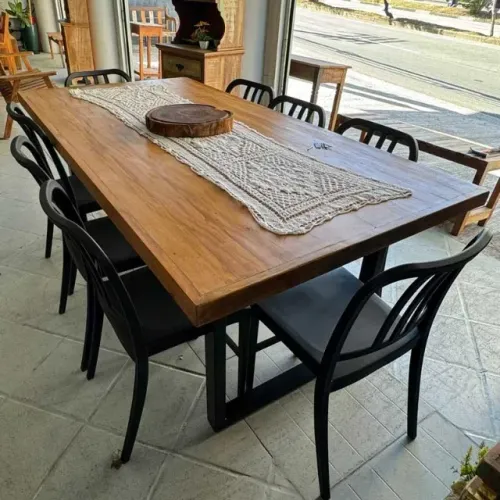 Mesa Com Tampo Maquinado E Pé De Ferro Pintura Eletrostática 