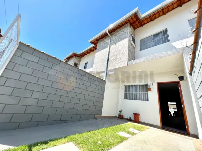 Sobrado com 2 dormitórios à venda, 66 m² por R$ 400.000,00 - Pontal de Santa Marina - Cara