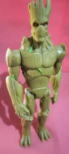 Boneco GROOT ADULTO 30 cm Guardiões da Galáxia