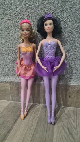 Bailarinas Barbie e Amiga
