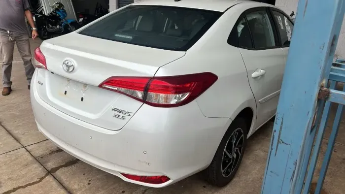 sucata yaris 2023
