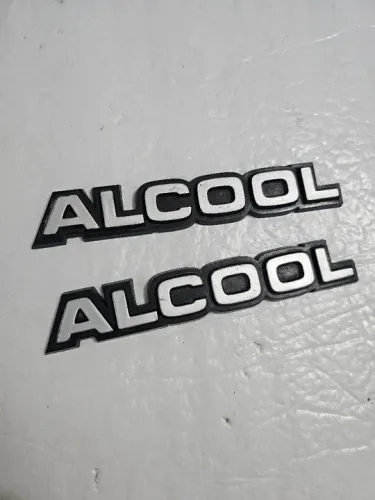 Chevette marajo emblema alcool tampa traseira original